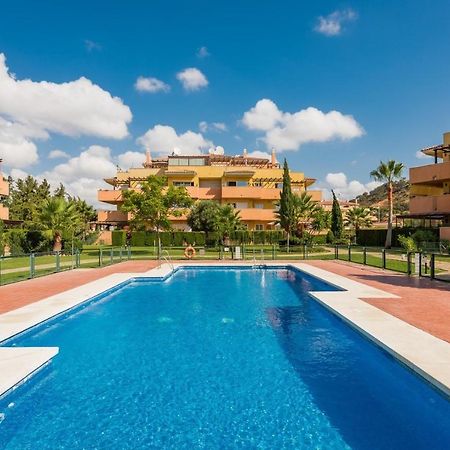 Wonderful Apartment 5 Minutes Flat Walk To The Centre Of La Cala De Mijas Bagian luar foto